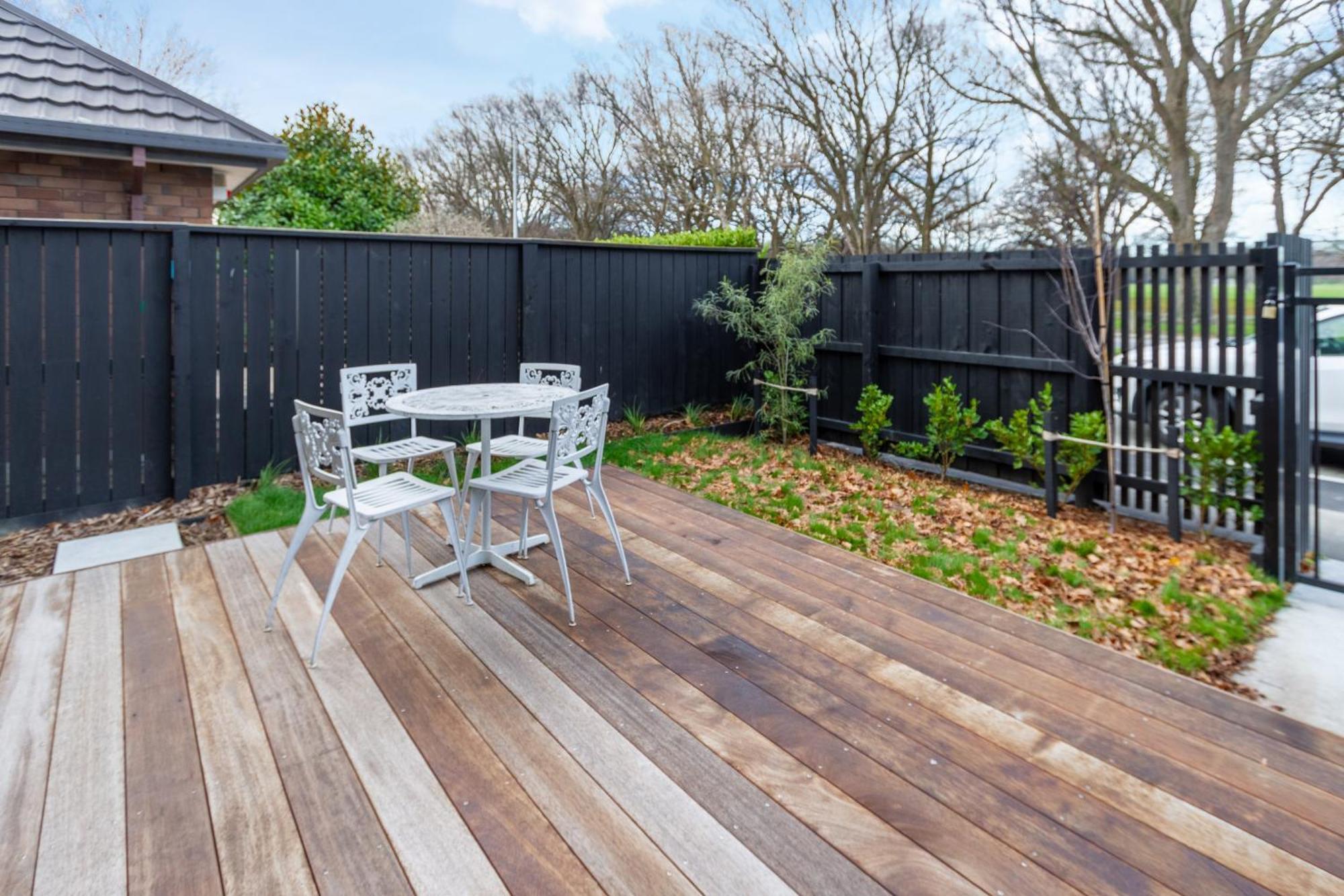 Modern 2 Bed 2 Bath Opposite Hagley Park Apartment Christchurch Bagian luar foto